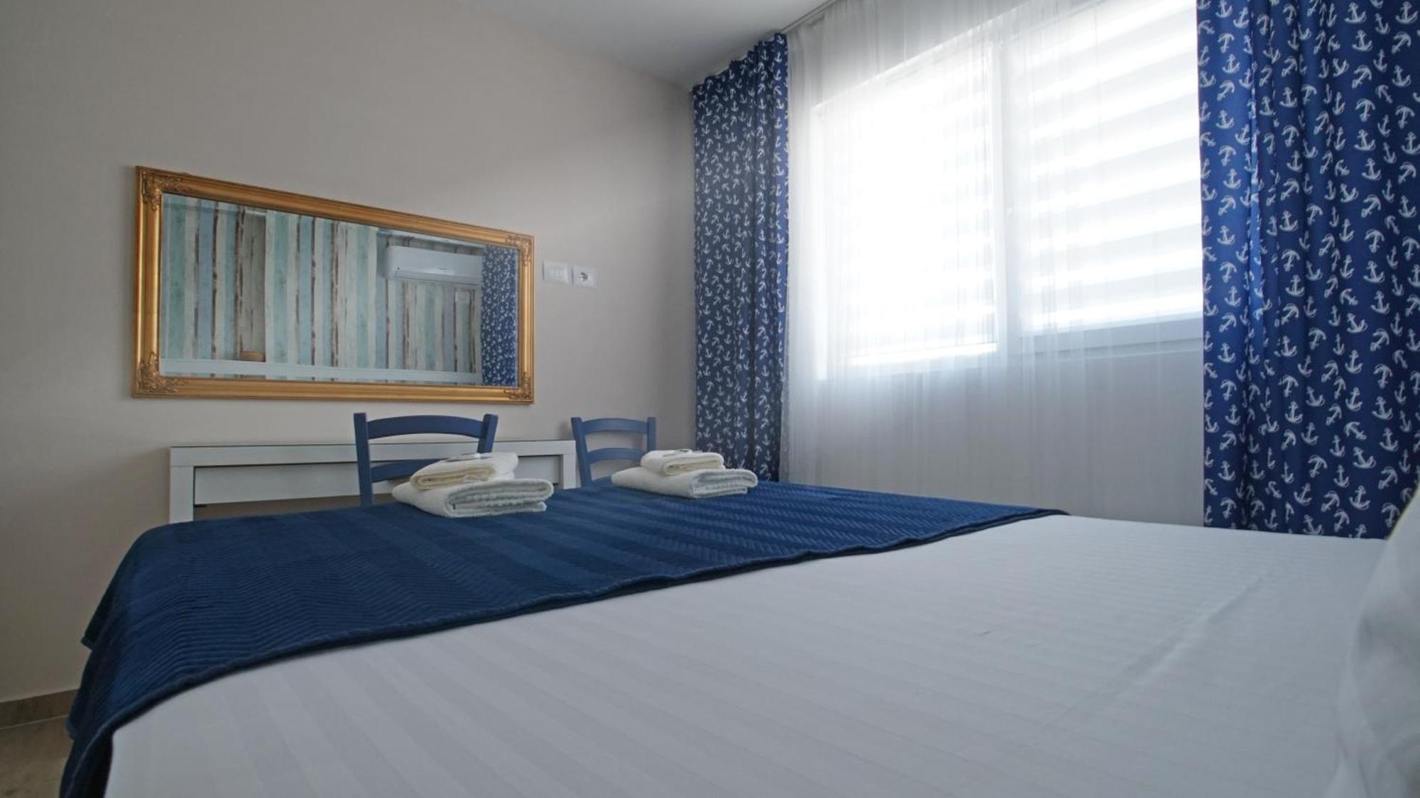 Blue Eye Apartment Саранда Екстер'єр фото